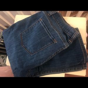 Victoria’s Secret boyfriend cut jeans